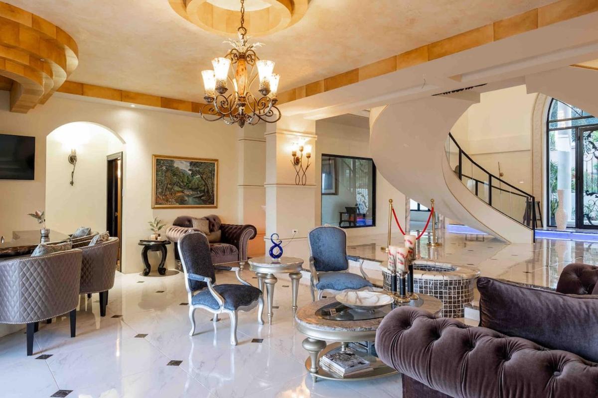 Villa Mimosa Jamaica Exclusive Luxury Stay- Resort Vibe Discovery Bay Esterno foto