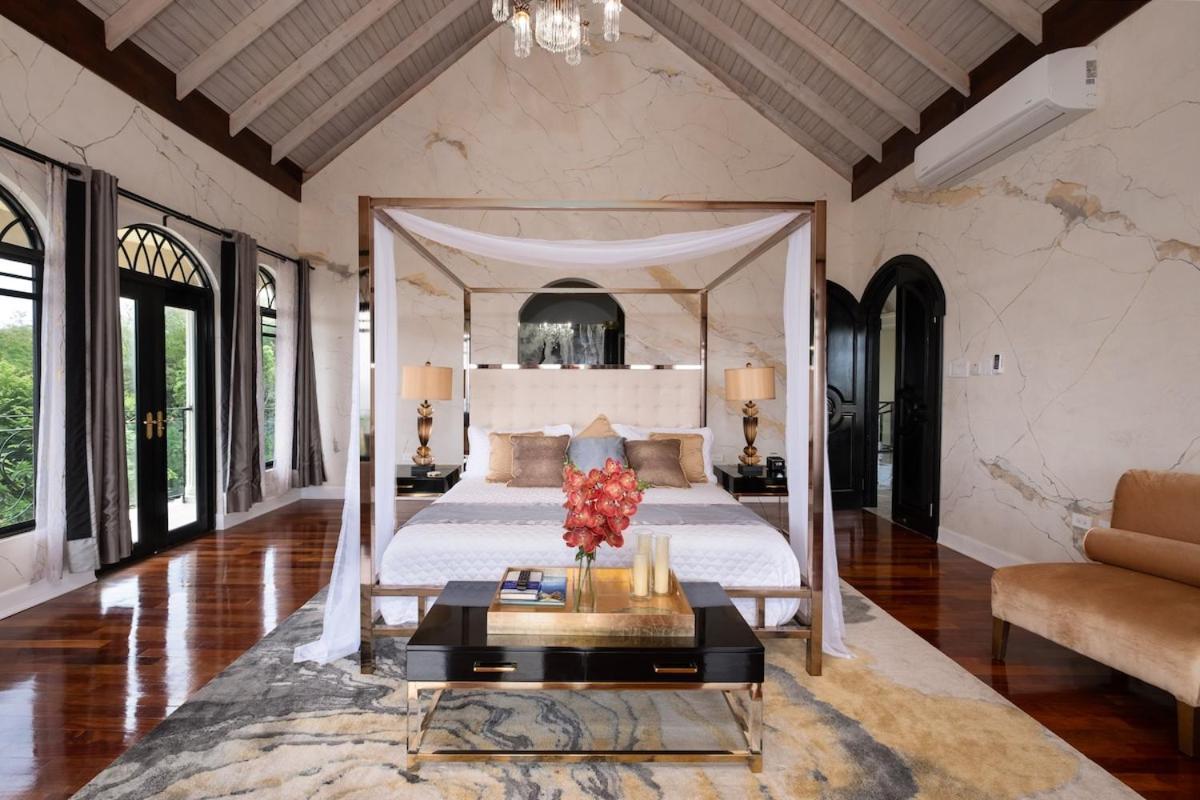 Villa Mimosa Jamaica Exclusive Luxury Stay- Resort Vibe Discovery Bay Esterno foto