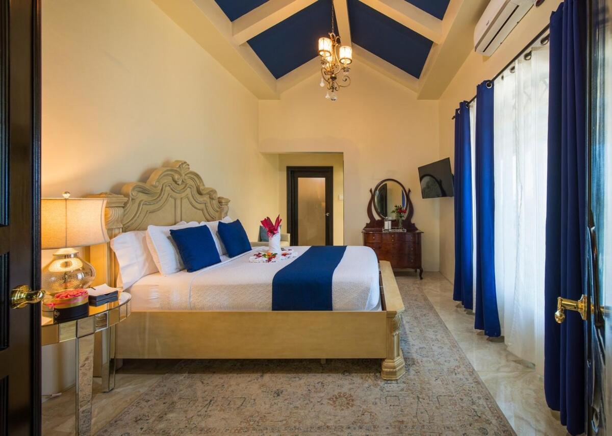 Villa Mimosa Jamaica Exclusive Luxury Stay- Resort Vibe Discovery Bay Esterno foto